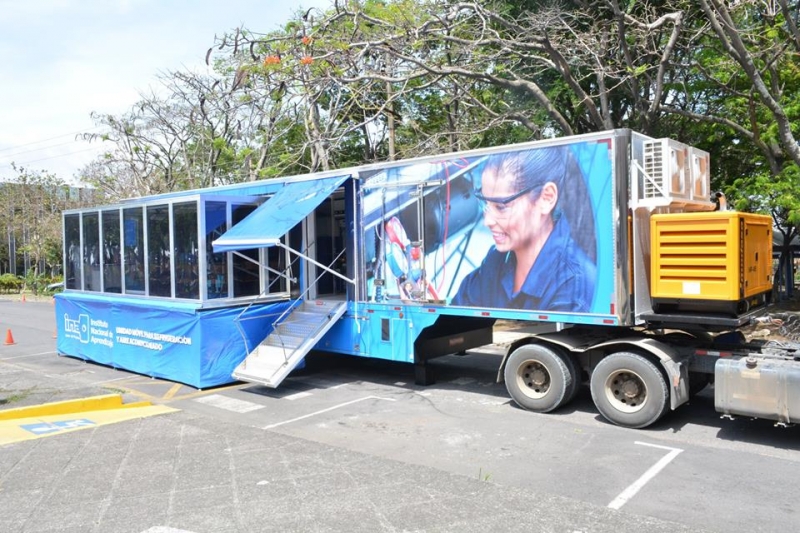 Unidade Móvel de Capacitação Profissional 